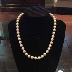 Vintage pearl necklace